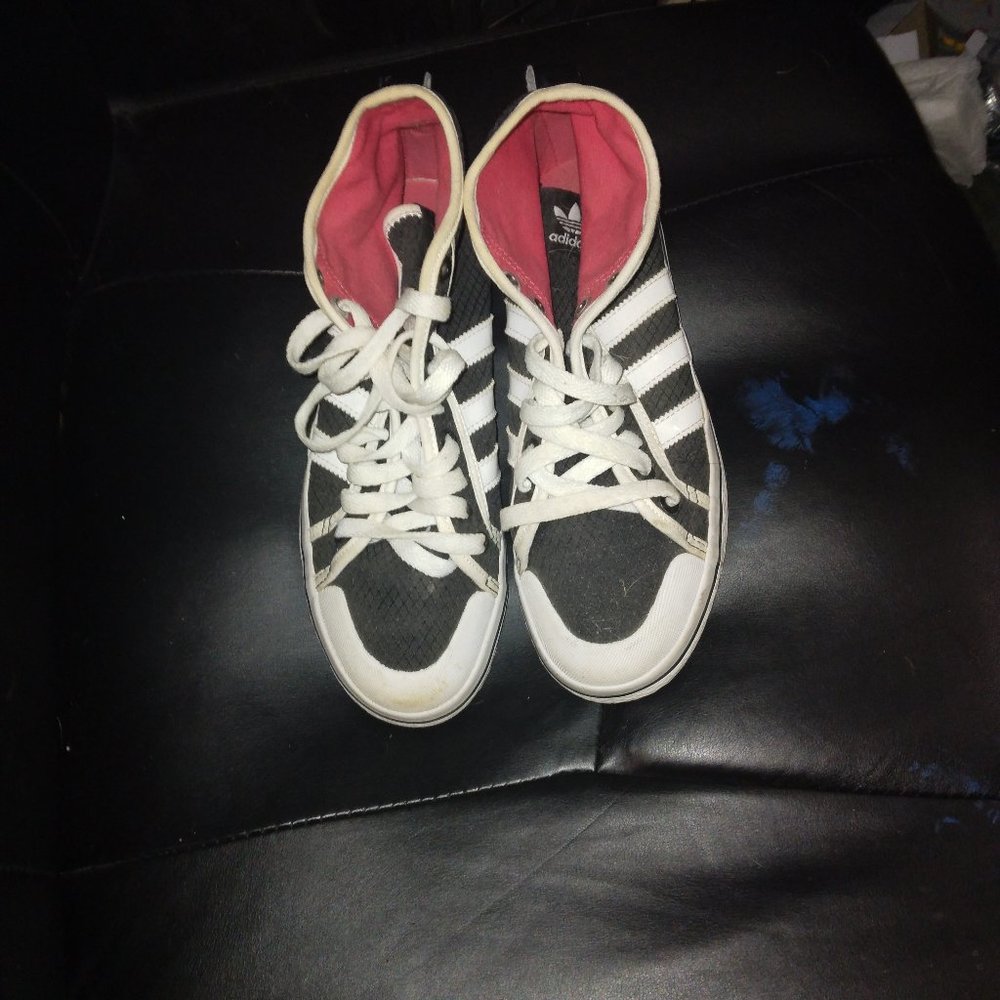 adidas die marke mit den with the 3 stripes